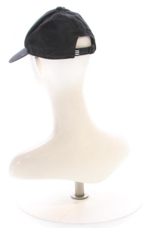 Шапка Adidas, Цвят Черен, Цена 11,75 €