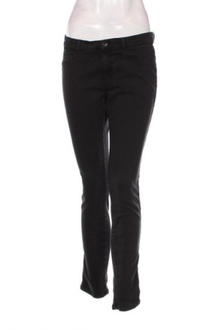 Damskie jeansy Sisley, Rozmiar M, Kolor Czarny, Cena 24,99 zł