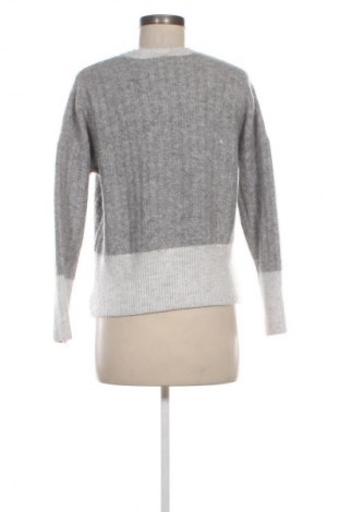 Dámský svetr Primark, Velikost L, Barva Šedá, Cena  139,00 Kč