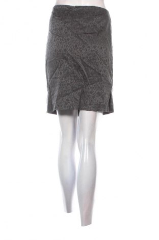 Пола Unbranded, Размер M, Цвят Сив, Цена 2,04 €