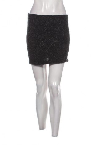 Пола Unbranded, Размер M, Цвят Черен, Цена 2,04 €