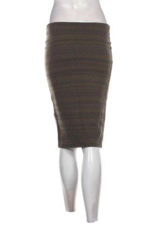 Пола Bershka, Размер M, Цвят Многоцветен, Цена 2,04 €