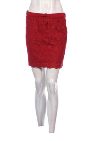 Пола Esmara, Размер XS, Цвят Червен, Цена 4,60 €