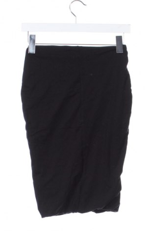 Пола H&M, Размер XS, Цвят Черен, Цена 2,04 €