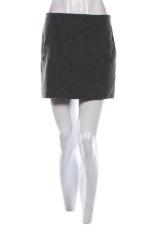 Пола H&M, Размер M, Цвят Сив, Цена 2,55 €