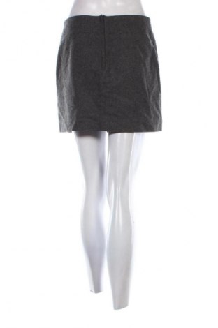 Пола H&M, Размер M, Цвят Сив, Цена 2,55 €