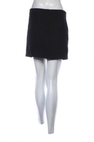 Пола H&M, Размер M, Цвят Черен, Цена 16,36 €