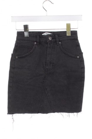 Пола Pull&Bear, Размер XS, Цвят Сив, Цена 8,18 €