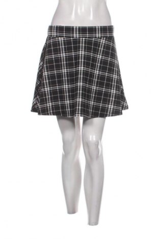 Пола SHEIN, Размер S, Цвят Черен, Цена 4,09 €