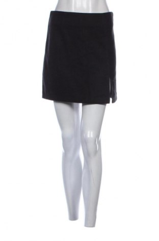 Пола SHEIN, Размер S, Цвят Черен, Цена 2,04 €