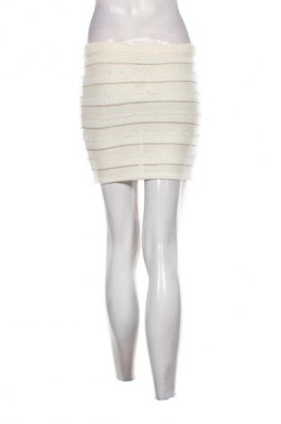 Пола Tally Weijl, Размер S, Цвят Бял, Цена 2,04 €