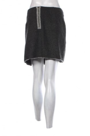 Пола WE, Размер XL, Цвят Сив, Цена 2,04 €