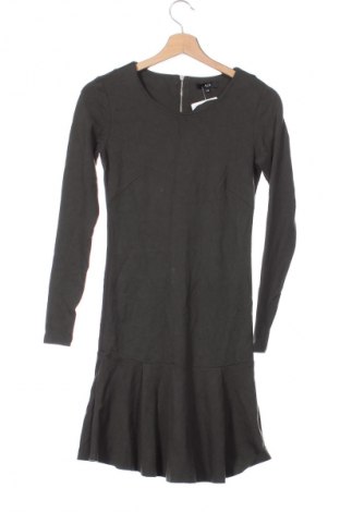 Рокля Alix The Label, Размер XS, Цвят Зелен, Цена 2,55 €