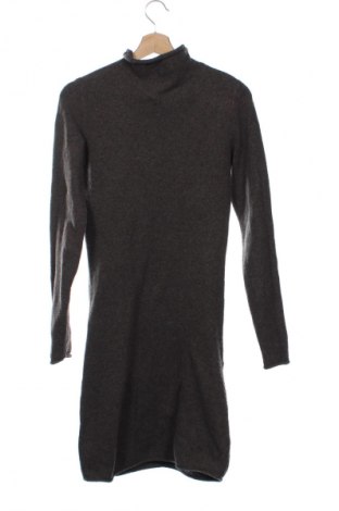 Рокля Sinsay, Размер XS, Цвят Сив, Цена 3,06 €