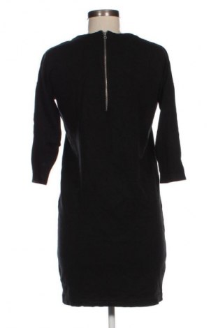 Рокля Vero Moda, Размер S, Цвят Черен, Цена 3,57 €