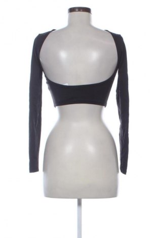 Дамска блуза Bershka, Размер S, Цвят Черен, Цена 3,57 €