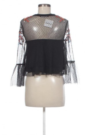Γυναικεία μπλούζα Bershka, Μέγεθος M, Χρώμα Πολύχρωμο, Τιμή 9,99 €