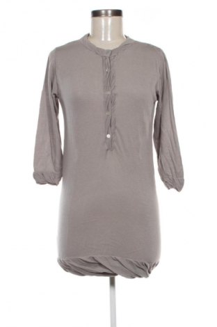 Γυναικεία μπλούζα Es'Givien, Μέγεθος M, Χρώμα Γκρί, Τιμή 17,99 €