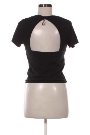Γυναικεία μπλούζα Gina Tricot, Μέγεθος M, Χρώμα Μαύρο, Τιμή 4,99 €