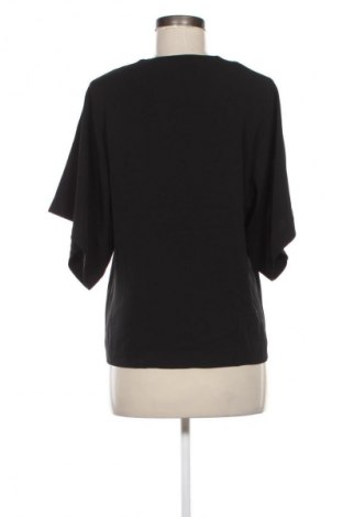 Γυναικεία μπλούζα In Wear, Μέγεθος M, Χρώμα Μαύρο, Τιμή 43,99 €