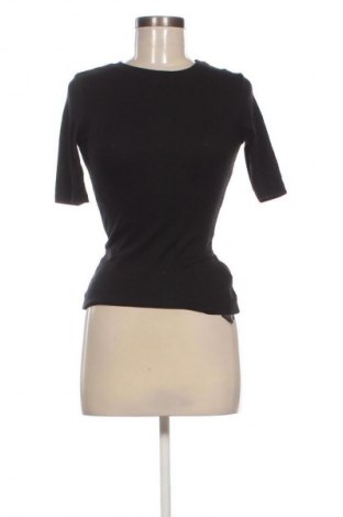 Dámská halenka NA-KD, Velikost S, Barva Černá, Cena  179,00 Kč