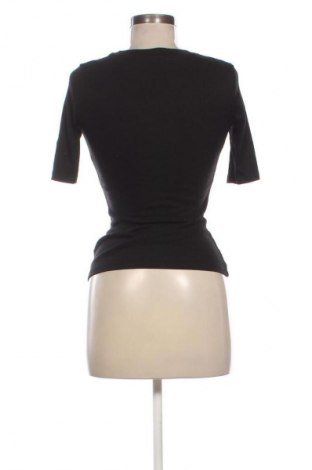 Dámská halenka NA-KD, Velikost S, Barva Černá, Cena  179,00 Kč