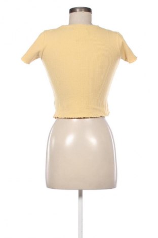 Dámská halenka Pull&Bear, Velikost M, Barva Žlutá, Cena  249,00 Kč