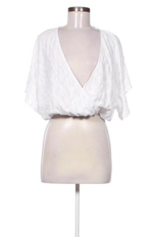 Dámská halenka Pull&Bear, Velikost L, Barva Bílá, Cena  349,00 Kč