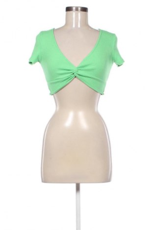 Дамска блуза Pull&Bear, Размер S, Цвят Зелен, Цена 10,22 €