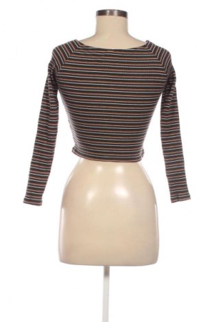 Дамска блуза Pull&Bear, Размер L, Цвят Многоцветен, Цена 8,14 €