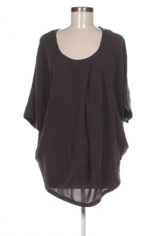 Дамска блуза Queen Mum, Размер S, Цвят Кафяв, Цена 6,64 €