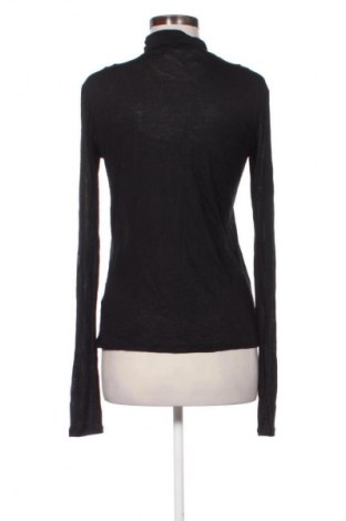 Dámská halenka Sisley, Velikost L, Barva Černá, Cena  239,00 Kč