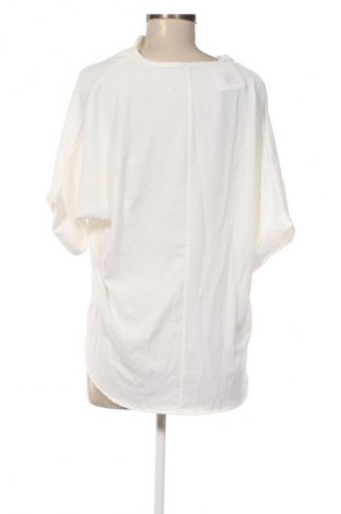 Дамска блуза Unbranded, Размер M, Цвят Бял, Цена 7,66 €