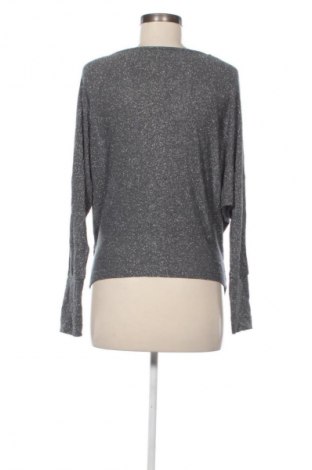 Дамска блуза Unbranded, Размер M, Цвят Сребрист, Цена 2,55 €