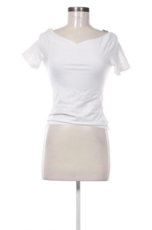 Дамска блуза Unbranded, Размер M, Цвят Бял, Цена 7,15 €