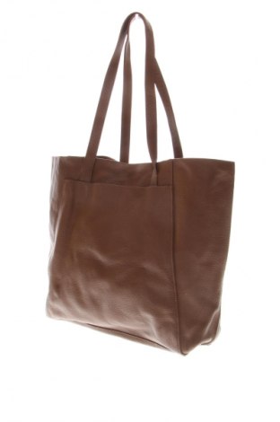 Дамска чанта Basque, Цвят Кафяв, Цена 56,24 €