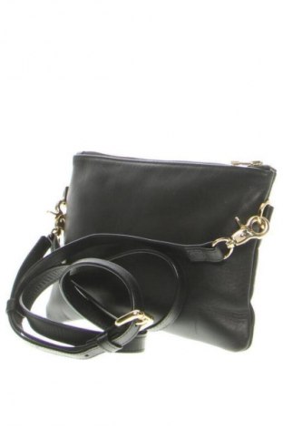 Dámská kabelka  Levi's, Barva Černá, Cena  979,00 Kč