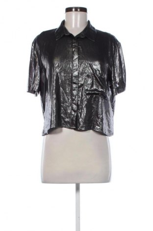 Γυναικείο πουκάμισο Bershka, Μέγεθος M, Χρώμα Ασημί, Τιμή 6,99 €