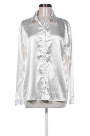 Γυναικείο πουκάμισο SHEIN, Μέγεθος M, Χρώμα Λευκό, Τιμή 13,00 €