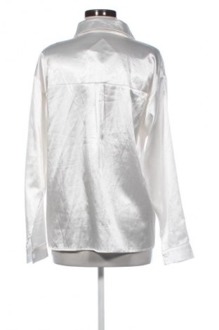 Γυναικείο πουκάμισο SHEIN, Μέγεθος M, Χρώμα Λευκό, Τιμή 13,00 €