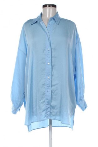 Γυναικείο πουκάμισο Stradivarius, Μέγεθος M, Χρώμα Μπλέ, Τιμή 12,69 €