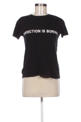 Dámské tričko Bershka, Velikost S, Barva Černá, Cena  259,00 Kč
