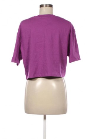 Γυναικείο t-shirt Fb Sister, Μέγεθος M, Χρώμα Βιολετί, Τιμή 7,99 €