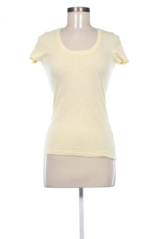 Damski T-shirt S.Oliver, Rozmiar XS, Kolor Żółty, Cena 44,99 zł