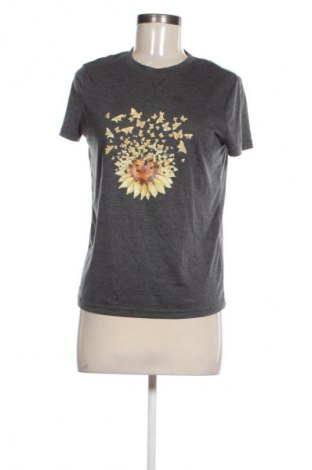 Dámské tričko SHEIN, Velikost S, Barva Vícebarevné, Cena  245,00 Kč