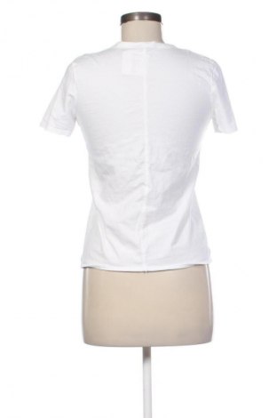 Дамска тениска Unbranded, Размер S, Цвят Бял, Цена 5,62 €