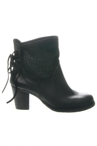 Damskie botki Alesya, Rozmiar 39, Kolor Czarny, Cena 604,99 zł