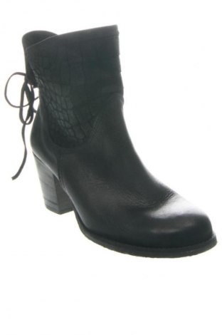 Damskie botki Alesya, Rozmiar 39, Kolor Czarny, Cena 604,99 zł