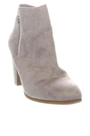 Dámské poltopánky C&A, Veľkosť 40, Farba Sivá, Cena  13,95 €