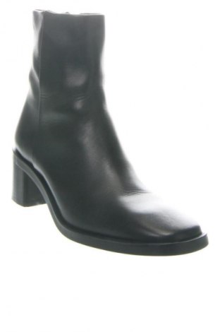 Дамски боти Calvin Klein, Размер 40, Цвят Черен, Цена 150,83 €